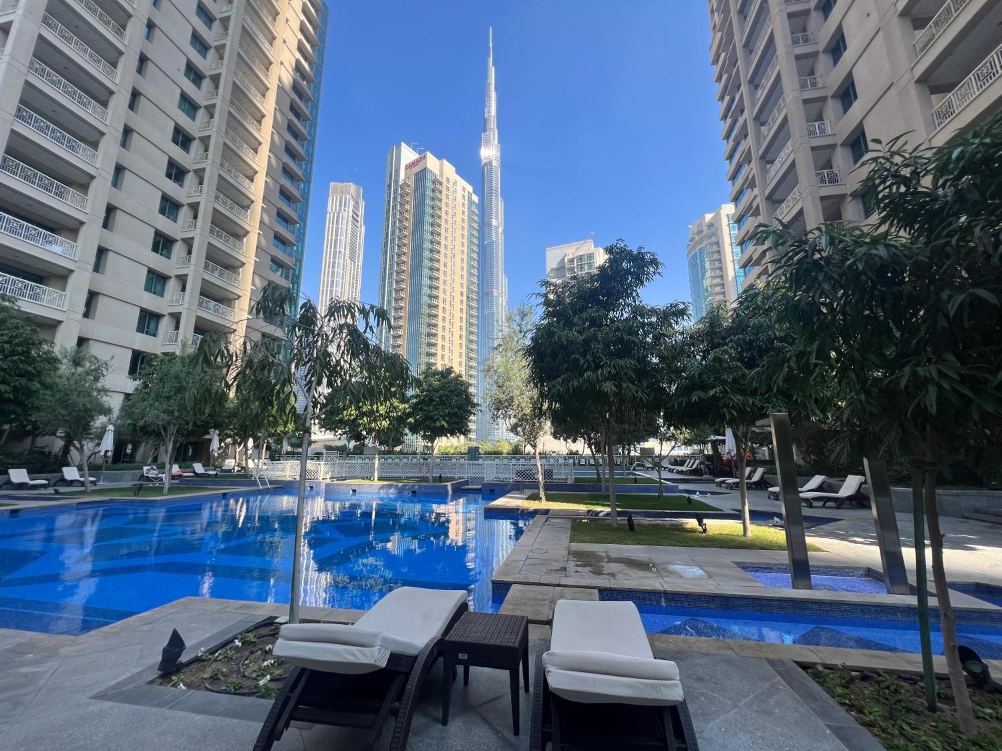 Prestige Living 2Br With Full Burj Khalifa And Fountain View By Auberge ドバイ エクステリア 写真