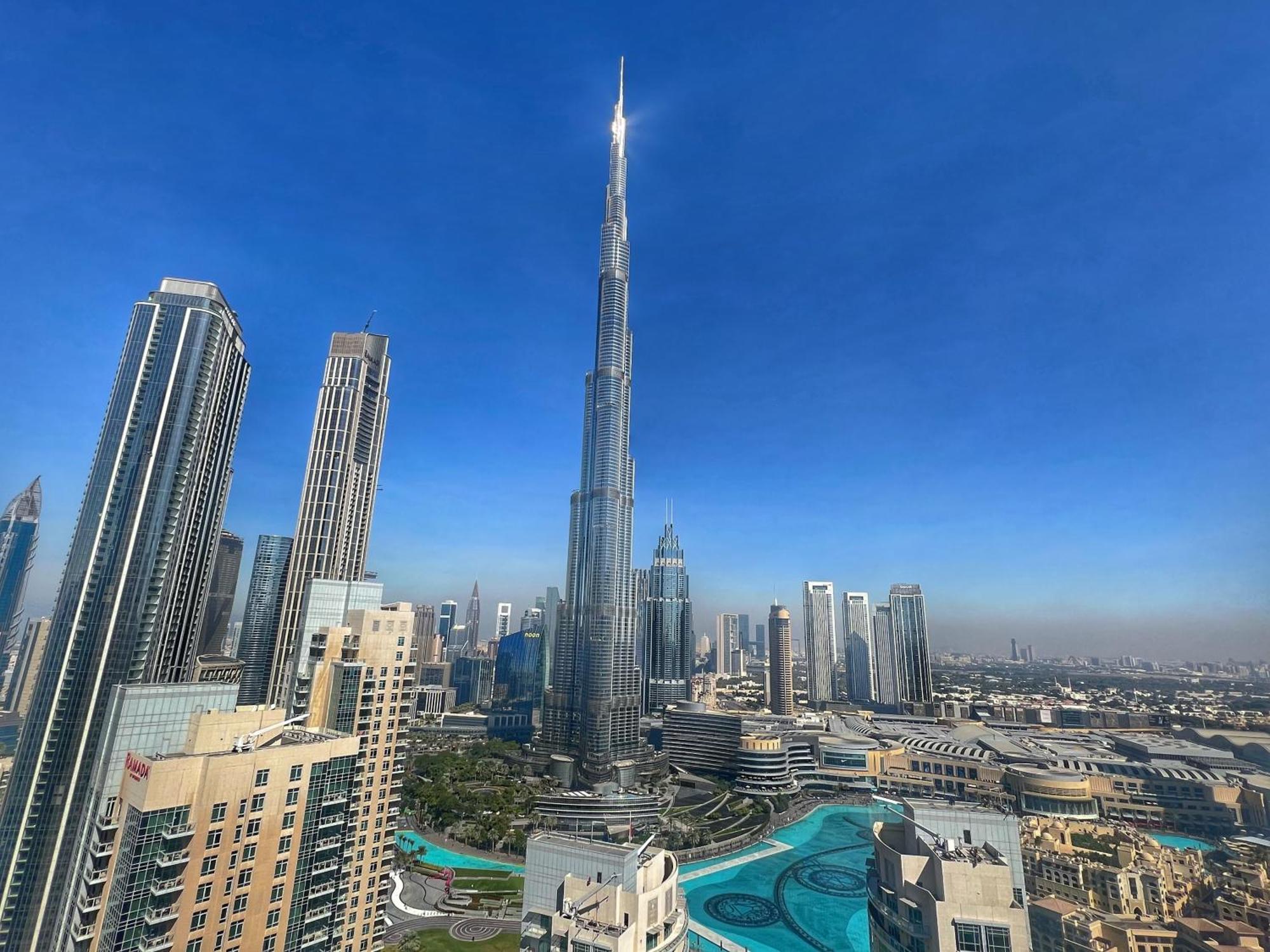 Prestige Living 2Br With Full Burj Khalifa And Fountain View By Auberge ドバイ エクステリア 写真