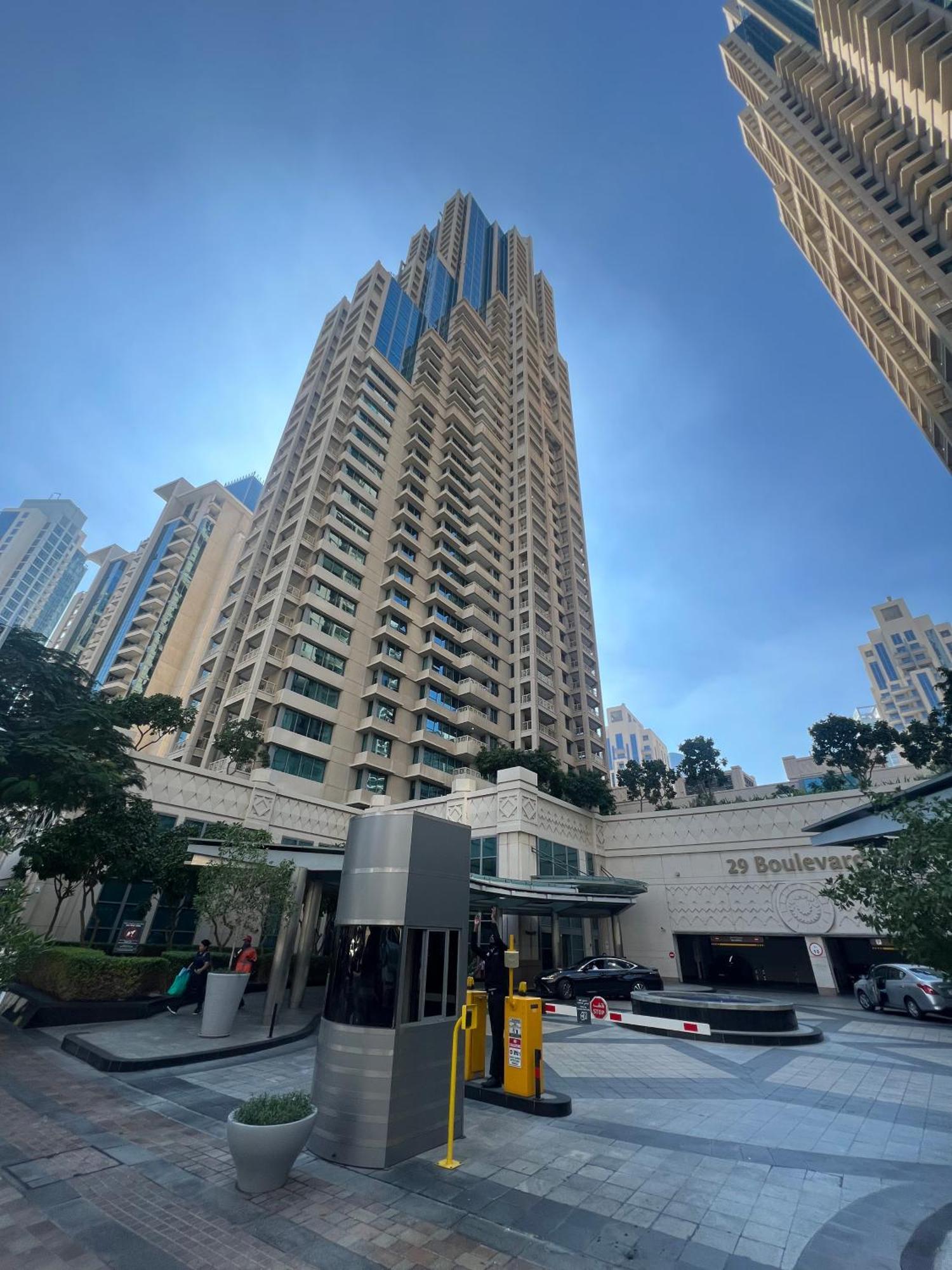 Prestige Living 2Br With Full Burj Khalifa And Fountain View By Auberge ドバイ エクステリア 写真